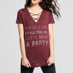 Lyric Red solo cup shortsleeve criss cross top XS
